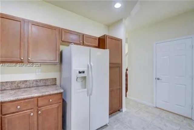 3195 NW 31st Ter, Oakland Park, FL 33309