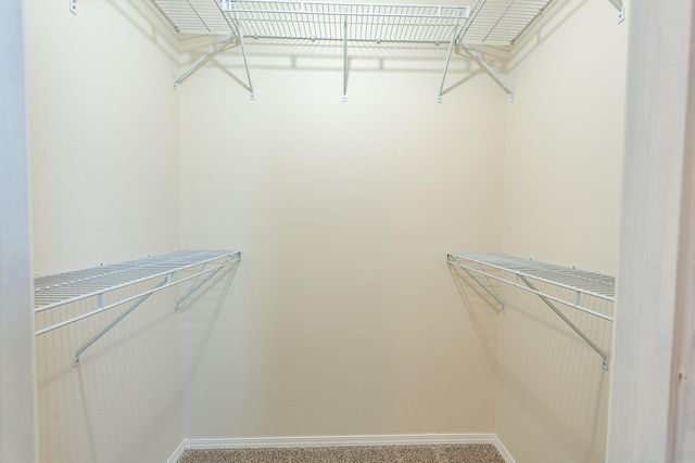 3313 W Camelot Street, Springfield, MO 65807