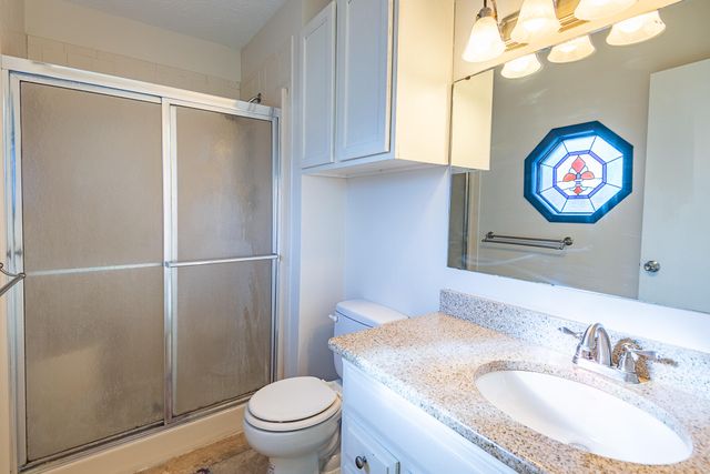 3313 W Camelot Street, Springfield, MO 65807