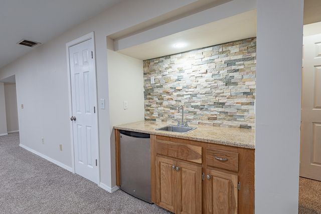 3313 W Camelot Street, Springfield, MO 65807