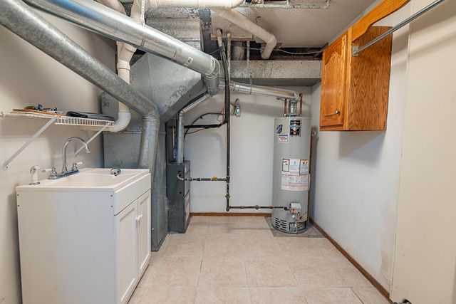 3313 W Camelot Street, Springfield, MO 65807