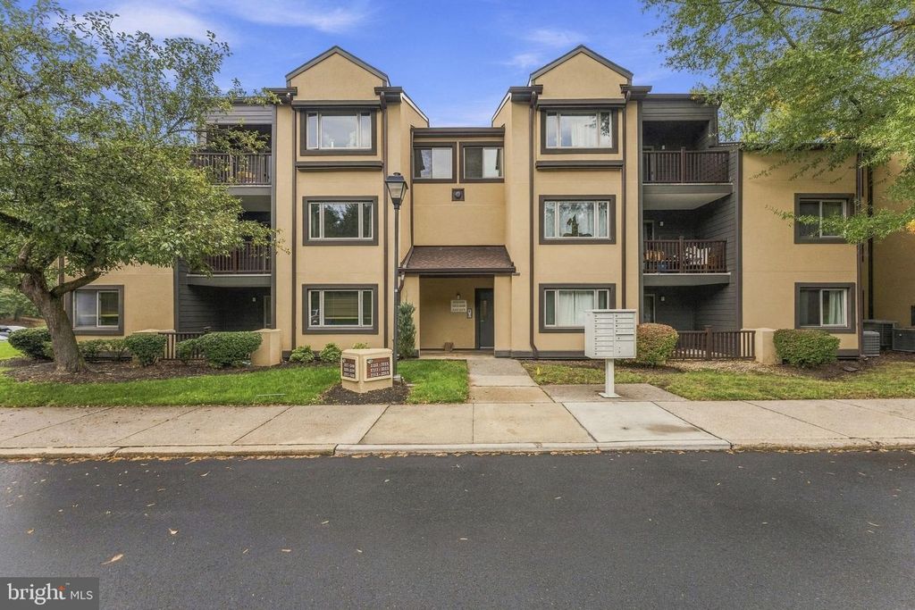 2214 SAYRE DR, PRINCETON, NJ 08540 — exterior