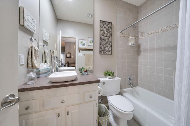 2164 Tanglewood Boulevard C215, Pottsboro, TX 75076