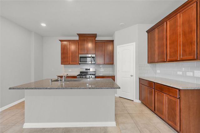 175 Gray Pine Grove, Willis, TX 77318