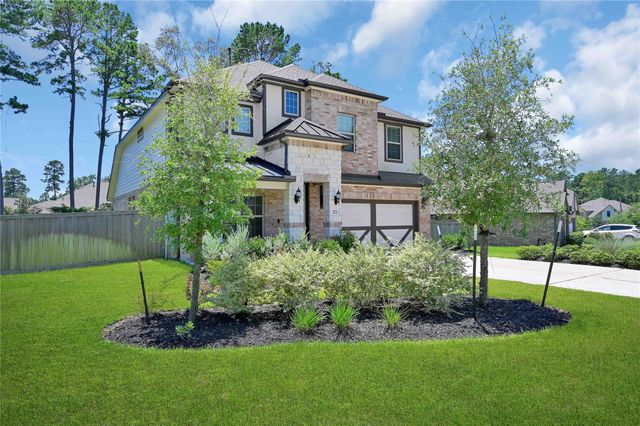 175 Gray Pine Grove, Willis, TX 77318