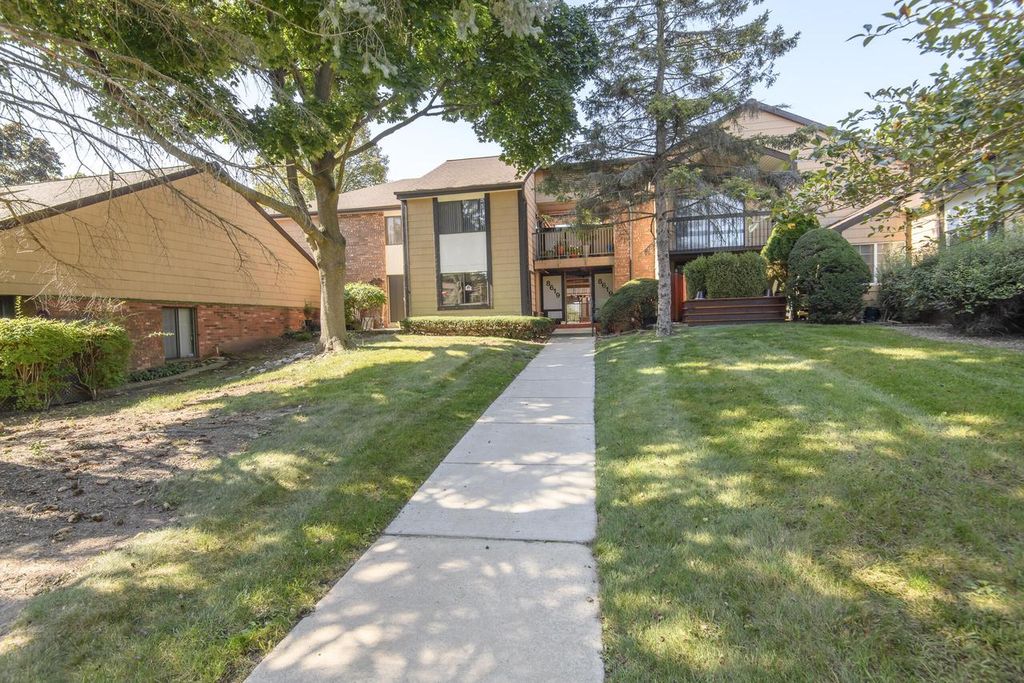 8619 N Servite DRIVE #115, Milwaukee, WI 53223