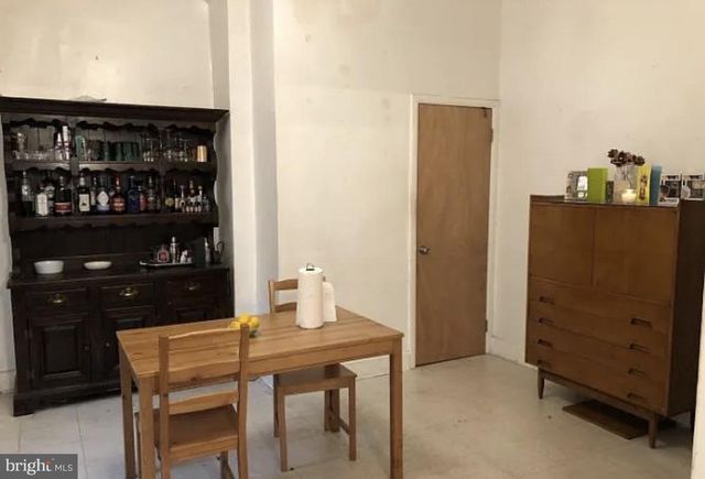 2070 E SOMERSET ST, Philadelphia, PA 19134