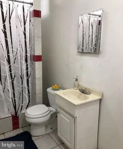 2070 E SOMERSET ST, Philadelphia, PA 19134