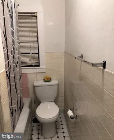 2070 E SOMERSET ST, Philadelphia, PA 19134