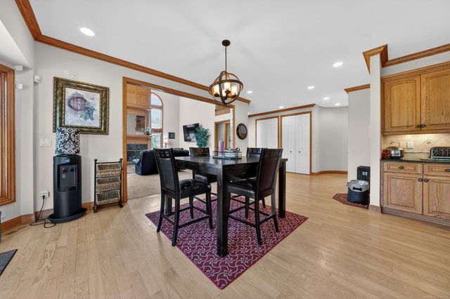 55733 Whitney Court, Shelby Twp, MI 48315