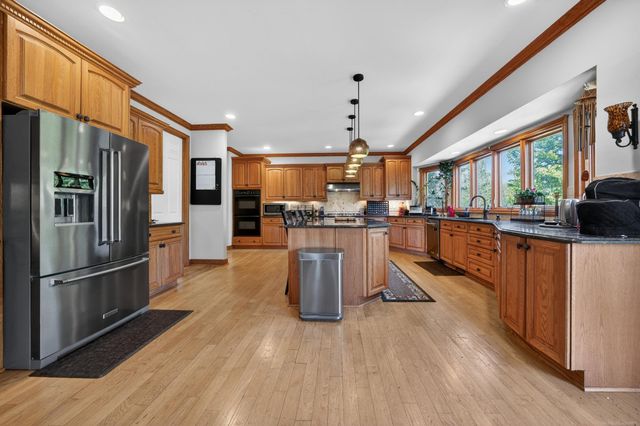 55733 Whitney Court, Shelby Twp, MI 48315