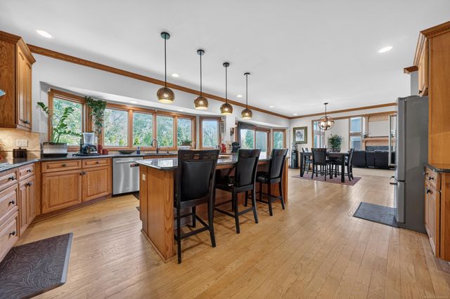 55733 Whitney Court, Shelby Twp, MI 48315