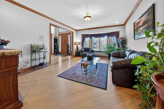 55733 Whitney Court, Shelby Twp, MI 48315