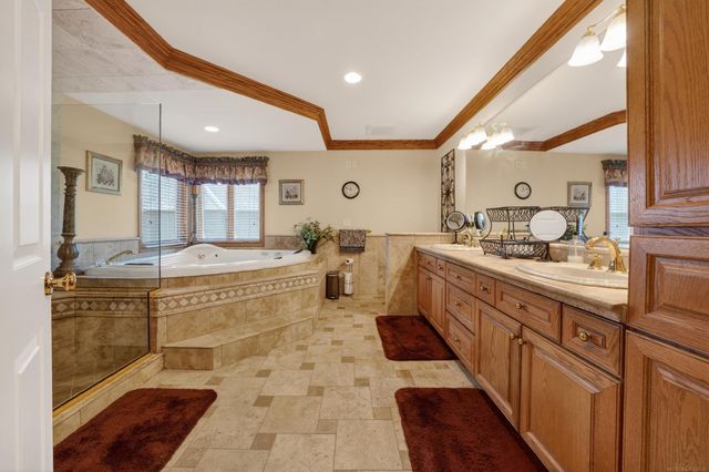 55733 Whitney Court, Shelby Twp, MI 48315