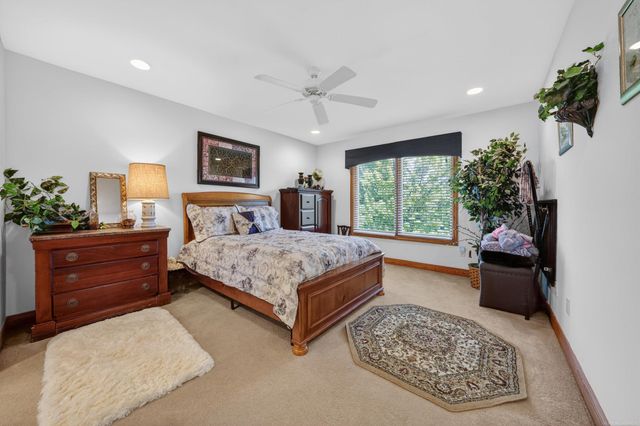 55733 Whitney Court, Shelby Twp, MI 48315