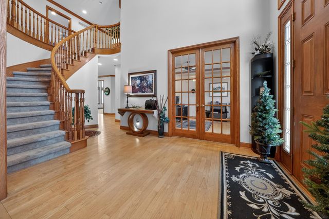 55733 Whitney Court, Shelby Twp, MI 48315
