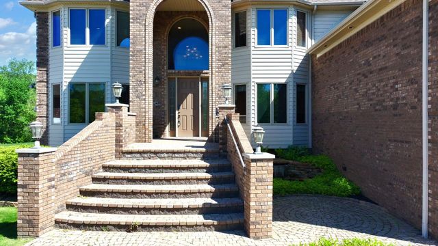55733 Whitney Court, Shelby Twp, MI 48315