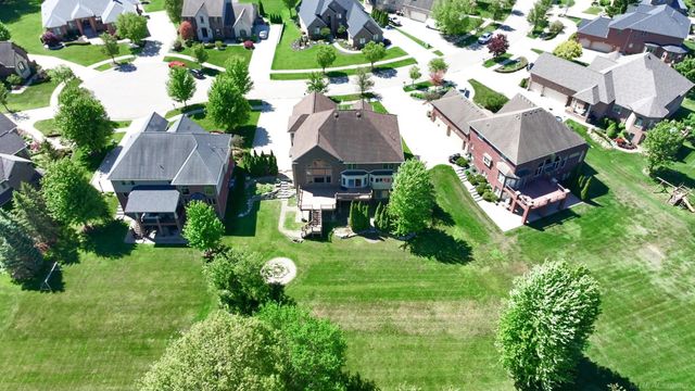 55733 Whitney Court, Shelby Twp, MI 48315