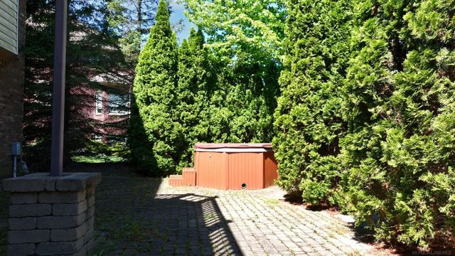 55733 Whitney Court, Shelby Twp, MI 48315