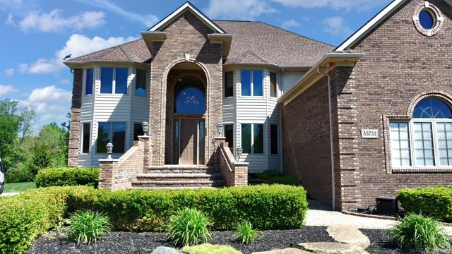 55733 Whitney Court, Shelby Twp, MI 48315