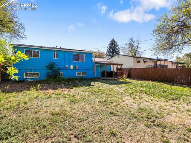 1620 River Drive, Fountain, CO 80817