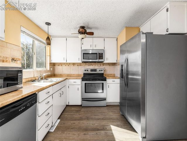 1620 River Drive, Fountain, CO 80817