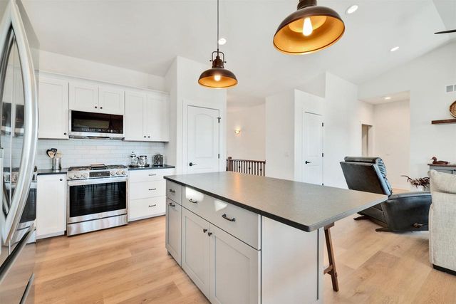 4147 Fox Forest Way, Deforest, WI 53532