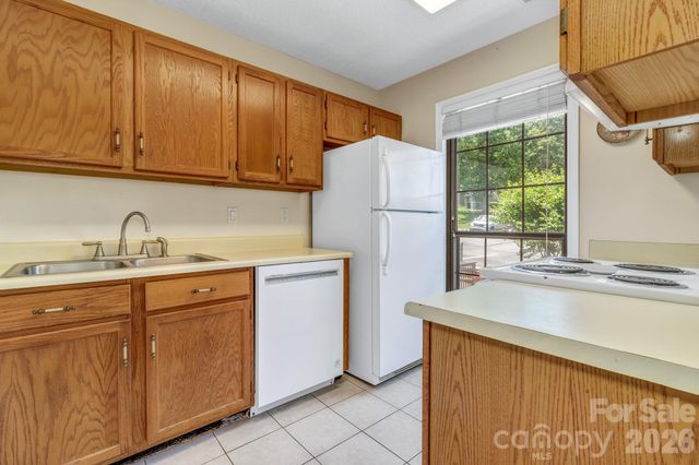 2881 White Oak Mountain Road B-11, Columbus, NC 28722