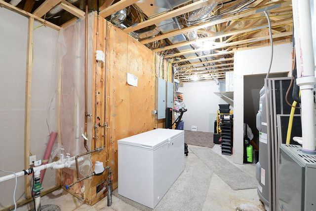 436 35th Avenue E, West Fargo, ND 58078