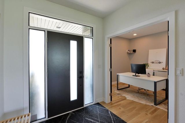 436 35th Avenue E, West Fargo, ND 58078