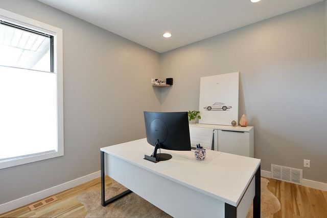 436 35th Avenue E, West Fargo, ND 58078