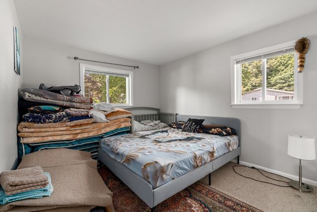 14 Richard Rd, Medway, MA 02053