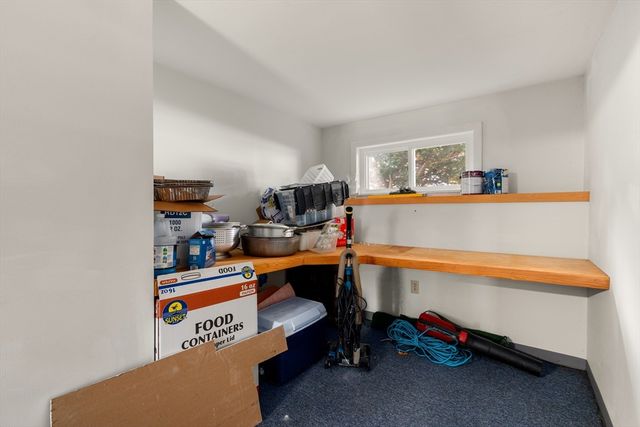 14 Richard Rd, Medway, MA 02053
