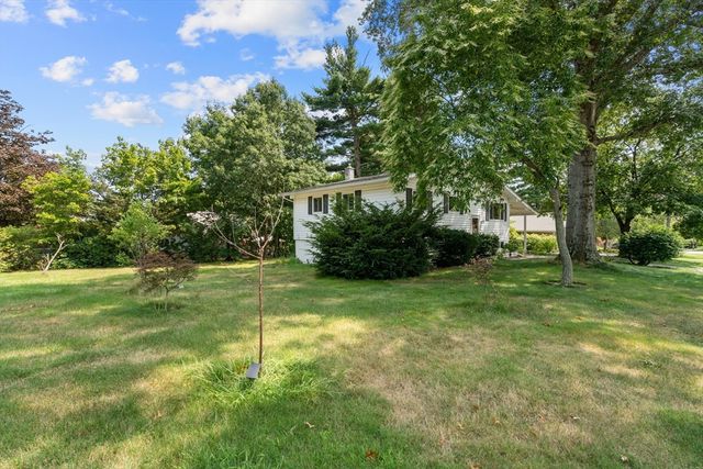 14 Richard Rd, Medway, MA 02053