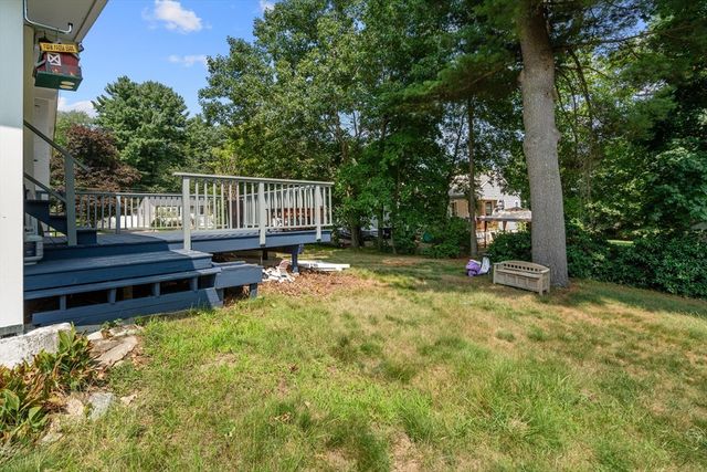 14 Richard Rd, Medway, MA 02053
