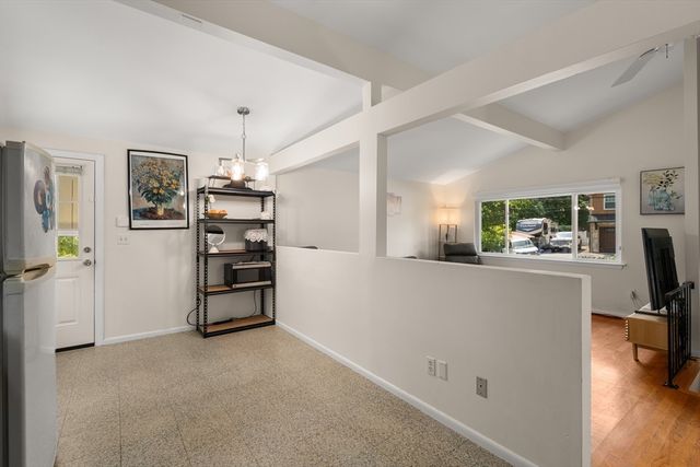 14 Richard Rd, Medway, MA 02053
