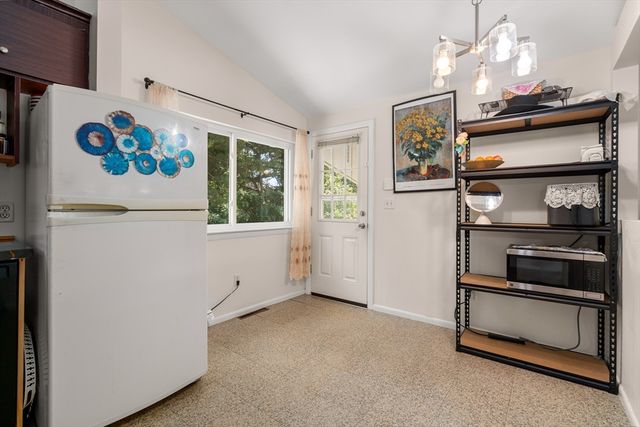 14 Richard Rd, Medway, MA 02053