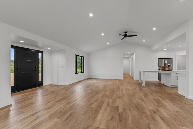 10880 Valley Drive, Plymouth, CA 95669