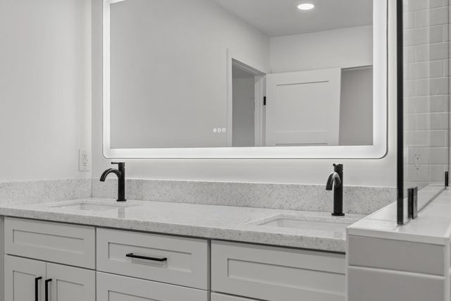 10880 Valley Drive, Plymouth, CA 95669