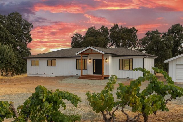 10880 Valley Drive, Plymouth, CA 95669