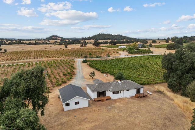 10880 Valley Drive, Plymouth, CA 95669