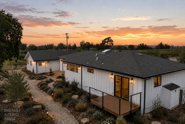 10880 Valley Drive, Plymouth, CA 95669