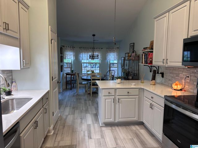 313 TANGLEWOOD CIRCLE, Alabaster, AL 35007
