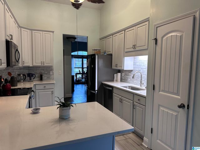 313 TANGLEWOOD CIRCLE, Alabaster, AL 35007