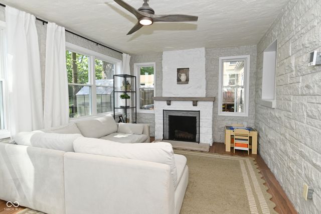 426 Avon Avenue, Plainfield, IN 46168