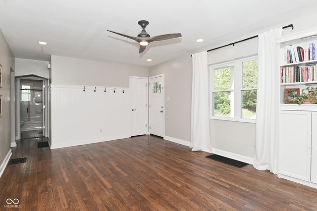 426 Avon Avenue, Plainfield, IN 46168