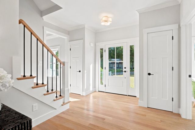 106 Spofford Rd, Boxford, MA 01921