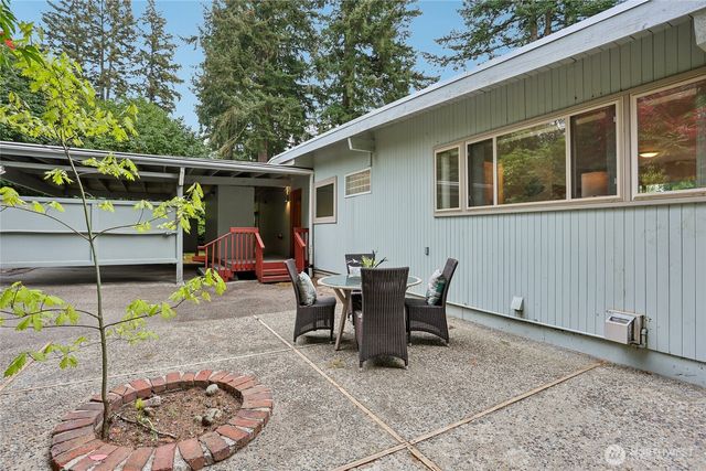 12226 SE 25th Street, Bellevue, WA 98005