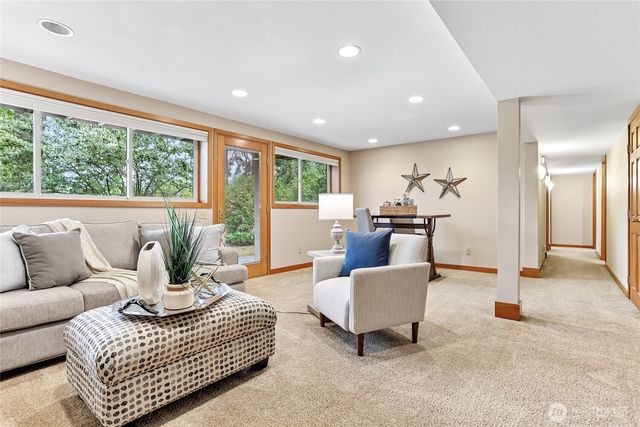12226 SE 25th Street, Bellevue, WA 98005