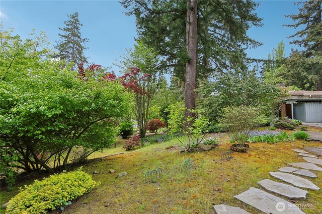 12226 SE 25th Street, Bellevue, WA 98005